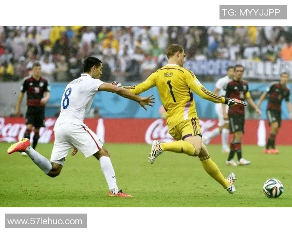 北京足球队防守反击战术分析及其成败得失探讨